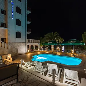 Aparthotel Katarina Traù